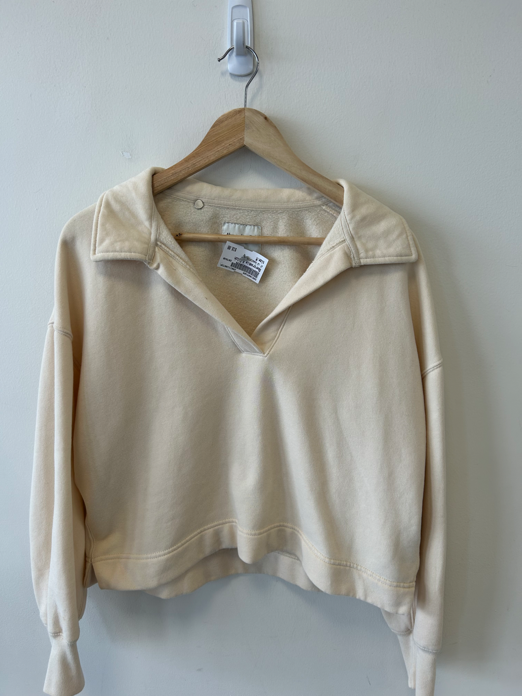 Abercrombie & Fitch Sweatshirt Size Medium