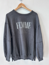 Load image into Gallery viewer, Aerie Sweatshirt Size Medium

