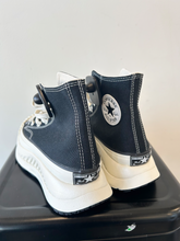 Load image into Gallery viewer, Converse Casual Shoes Womens 6.5
