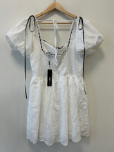 Load image into Gallery viewer, Fashion Nova Dress Size Extra Large
