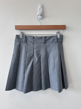 Load image into Gallery viewer, Sunday Best Short Skirt Size Small

