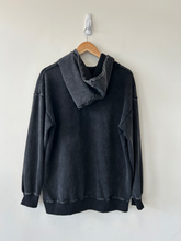Load image into Gallery viewer, Sweatshirt Size Medium
