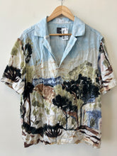 Load image into Gallery viewer, H &amp; M Short Sleeve Top Size Large
