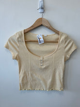 Load image into Gallery viewer, Pac Sun Short Sleeve Top Size Small
