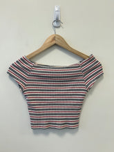 Load image into Gallery viewer, Brandy Melville Short Sleeve Top Size Small

