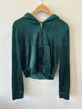 Load image into Gallery viewer, Juicy Couture Sweatshirt Size Large
