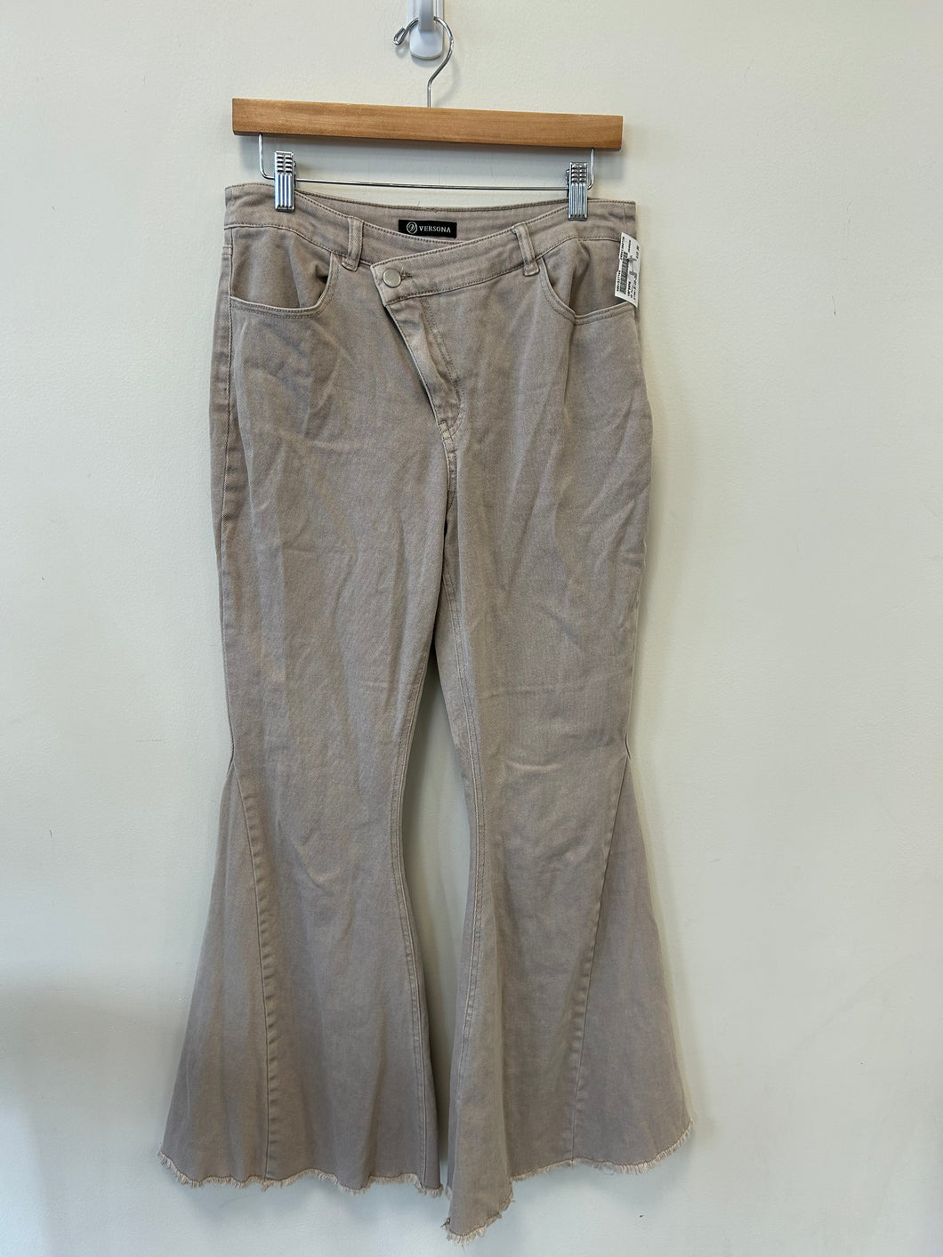 Versona Pants Size 9/10 (30)