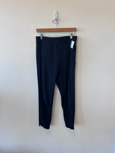 Load image into Gallery viewer, Athleta Athletic Pants Size 2 (26)
