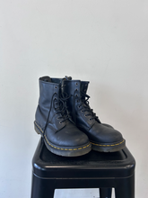 Load image into Gallery viewer, Dr Martens Boots 10

