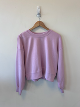 Load image into Gallery viewer, Lululemon Sweatshirt Size Medium

