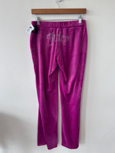 Load image into Gallery viewer, Juicy Couture Pants Size Medium
