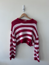 Load image into Gallery viewer, Edikted Sweater Size Large
