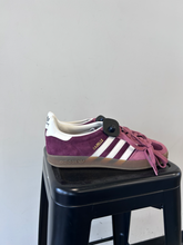 Load image into Gallery viewer, Adidas Mens Athletic Shoes Mens 10.5
