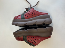 Load image into Gallery viewer, Casual Shoes Womens 9
