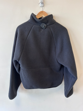 Load image into Gallery viewer, Gym Shark Sweatshirt Size Small
