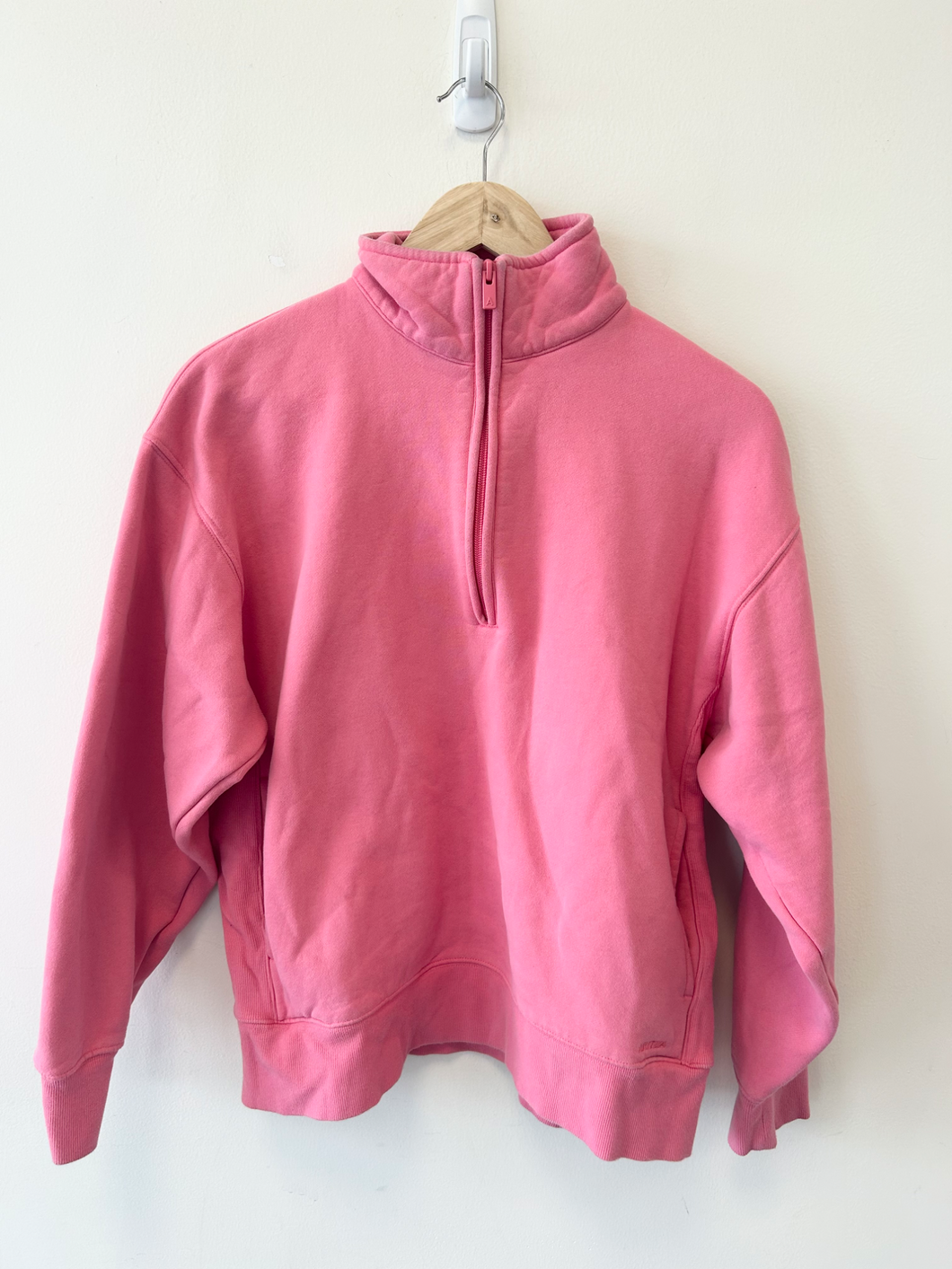 Aritzia Sweatshirt Size Small