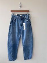 Load image into Gallery viewer, Kensie Denim Size Small
