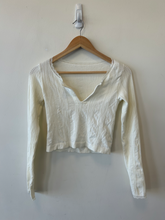 Load image into Gallery viewer, Urban Outfitters ( U ) Long Sleeve Top Size Medium
