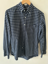 Load image into Gallery viewer, J. Crew Long Sleeve Top Size Medium
