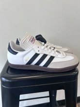 Load image into Gallery viewer, Adidas Mens Athletic Shoes Mens 8.5
