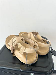 Chaco Sandals Womens 9