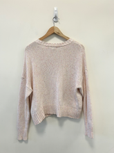 Load image into Gallery viewer, American Eagle Sweater Size Medium
