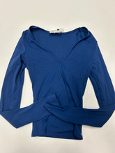 Load image into Gallery viewer, Garage Long Sleeve Top Size Extra Small
