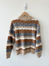 Load image into Gallery viewer, Sweater Size Medium
