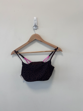 Load image into Gallery viewer, Sports Bra Size Small

