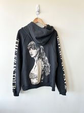 Load image into Gallery viewer, Sweatshirt Size Small
