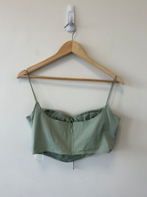 Load image into Gallery viewer, Princess Polly Tank Top Size Medium
