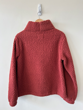 Load image into Gallery viewer, Champion Sweatshirt Size Medium
