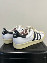 Load image into Gallery viewer, Adidas Mens Athletic Shoes 10
