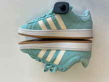 Load image into Gallery viewer, Adidas Womens Athletic Shoes Womens 6.5

