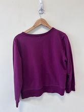 Load image into Gallery viewer, Gap Sweatshirt Size Medium
