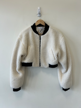 Load image into Gallery viewer, Adika Outerwear Size Small
