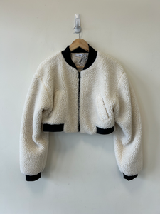 Adika Outerwear Size Small