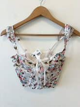 Load image into Gallery viewer, Tank Top Size Medium
