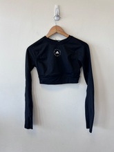 Load image into Gallery viewer, Adidas Athletic Top Size Small
