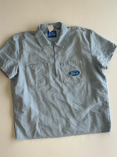 Load image into Gallery viewer, Short Sleeve Top Size Medium
