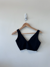 Load image into Gallery viewer, Aerie Sports Bra Size XXL
