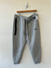 Load image into Gallery viewer, Nike Athletic Pants Size XXL
