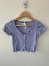 Load image into Gallery viewer, Brandy Melville T-Shirt Size Small
