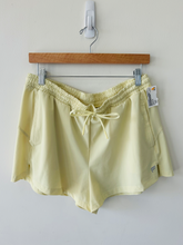 Load image into Gallery viewer, Fabletics Athletic Shorts Size Medium

