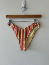 Load image into Gallery viewer, Pac Sun Womens Swimwear Size Large
