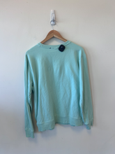 Load image into Gallery viewer, Fila Sweatshirt Size Medium

