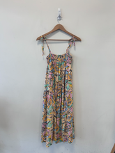 Load image into Gallery viewer, Astr Maxi Dress Size Extra Small
