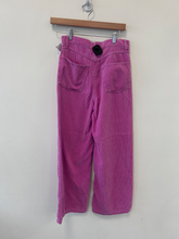 Load image into Gallery viewer, Bdg Pants Size 3/4 (27)
