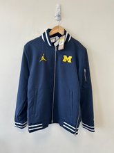 Load image into Gallery viewer, Jordan Outerwear Size Small

