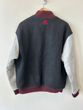 Load image into Gallery viewer, New Balance Heavy Outerwear Size Medium
